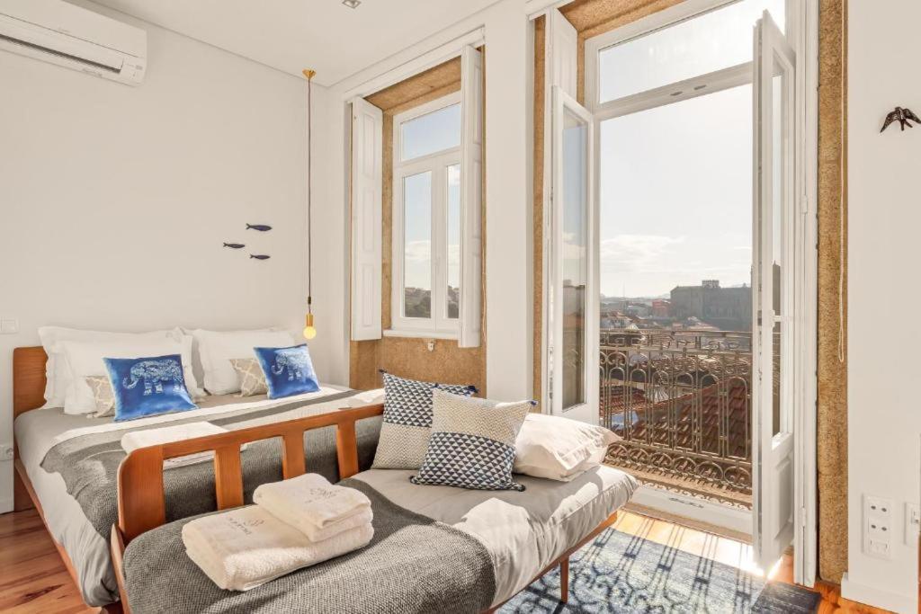 Host Wise - Lovely Shinny Flats With Balcony - Clerigos Porto Exteriér fotografie