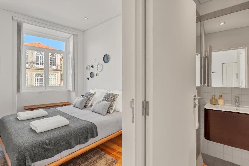 Host Wise - Lovely Shinny Flats With Balcony - Clerigos Porto Exteriér fotografie