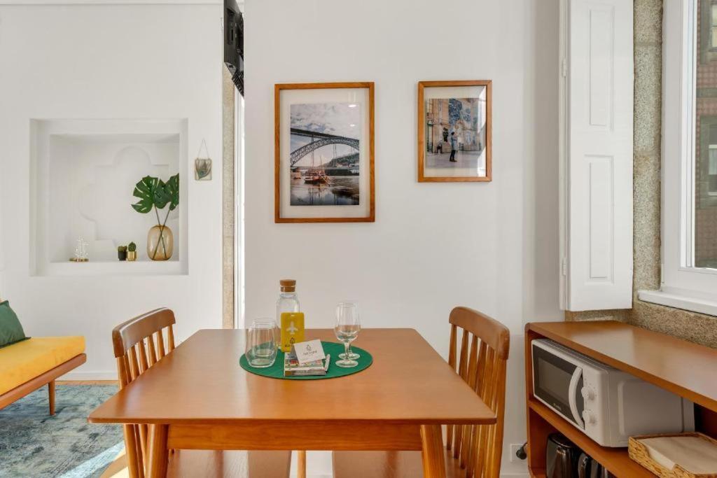 Host Wise - Lovely Shinny Flats With Balcony - Clerigos Porto Exteriér fotografie