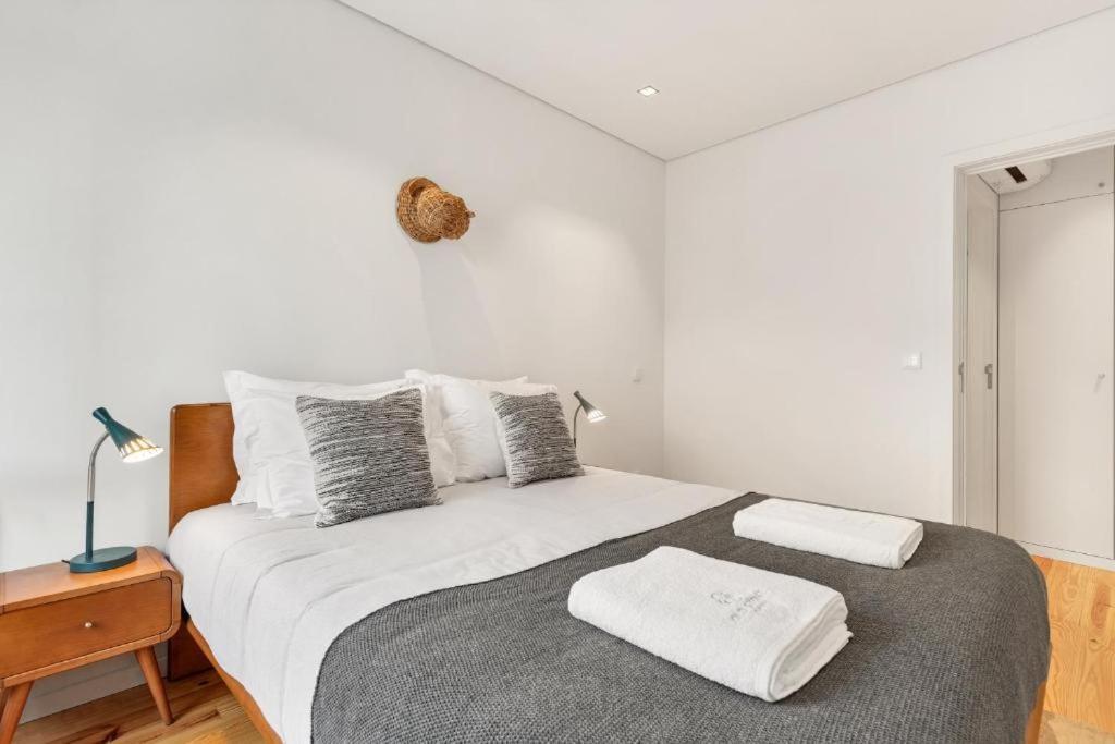 Host Wise - Lovely Shinny Flats With Balcony - Clerigos Porto Exteriér fotografie